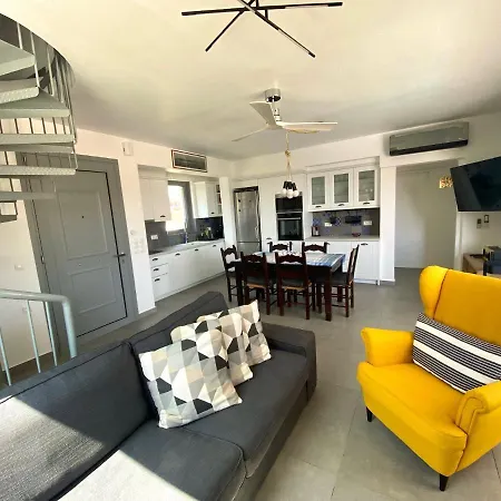 Portoheli Downtown, Pool & Port View