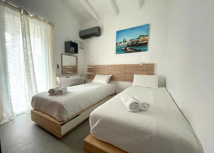 Portoheli Downtown, Pool & Port View Πόρτο Χέλι